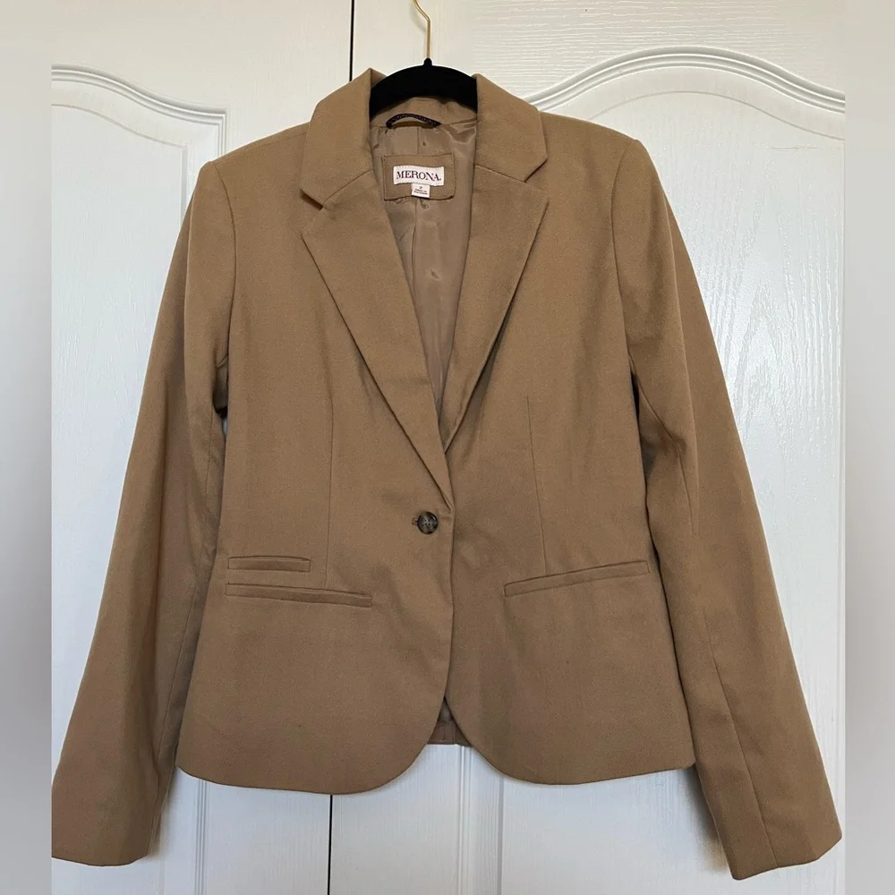 Merona Women's Classic Brown Blazer - Picture 1 of 7